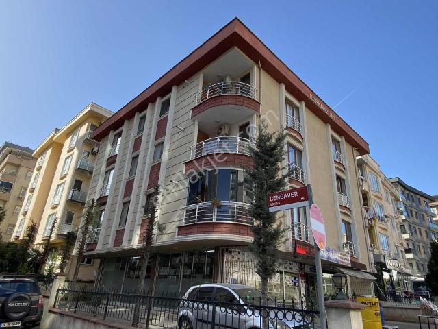 Ümraniye, İstanbul içerisinde satılık mülk