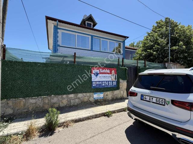 İzmit, Kocaeli içerisinde satılık Villa