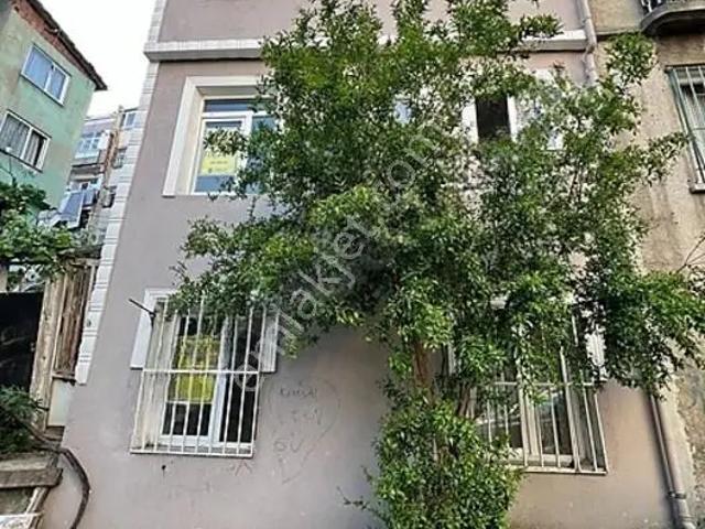 Beyoğlu, İstanbul içerisinde satılık Bina