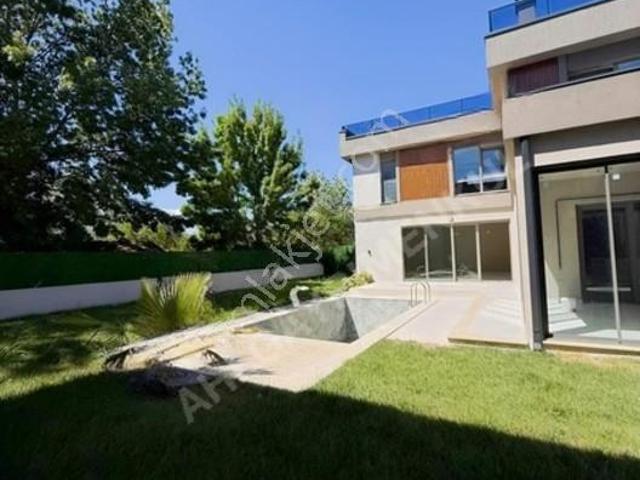 Aralık Mahallesi, Serdivan içerisinde satılık Villa