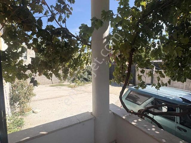 Van, İpekyolu içerisinde satılık Villa