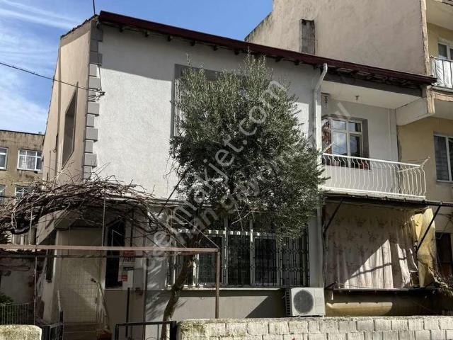Akhisar, Manisa içerisinde satılık mülk