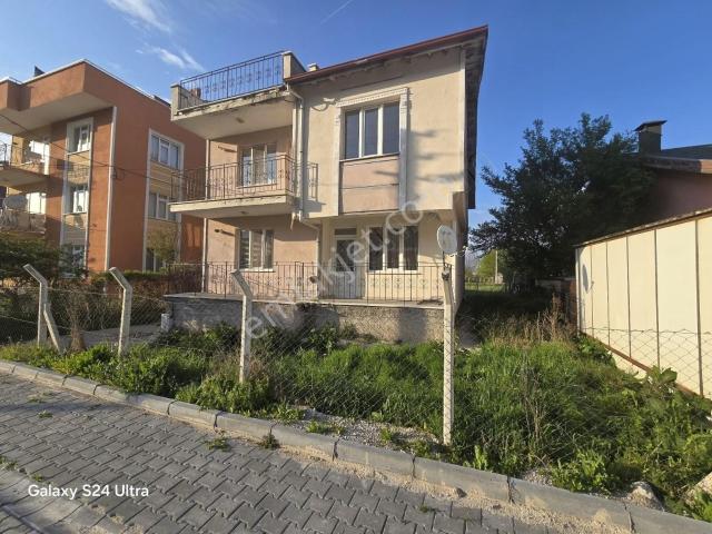 Kütahya Merkez içerisinde satılık Villa