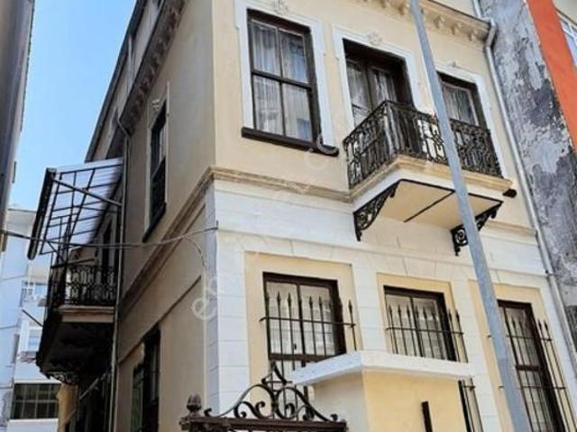Sakızağacı Mahallesi, Bakırköy içerisinde satılık Bina
