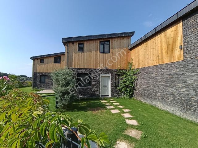 Foça, İzmir içerisinde satılık Villa