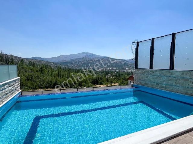 Isparta içerisinde satılık Villa