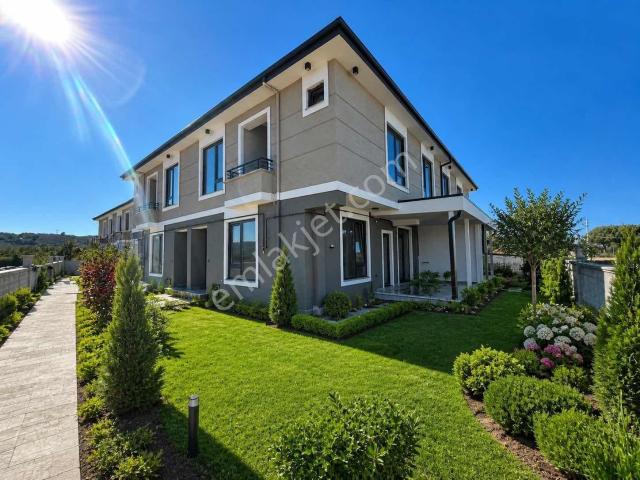 Karasu, Sakarya içerisinde satılık Villa