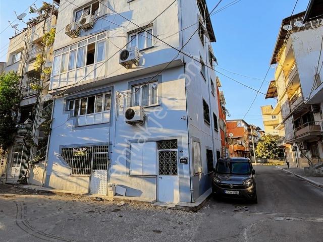 Karabağlar, İzmir içerisinde satılık Bina
