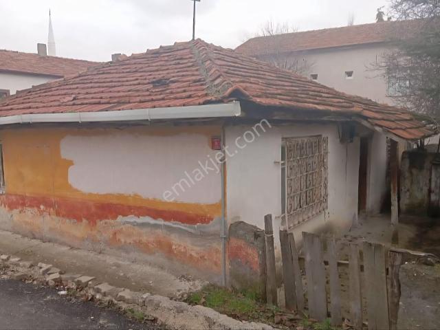 Suluova içerisinde satılık Villa