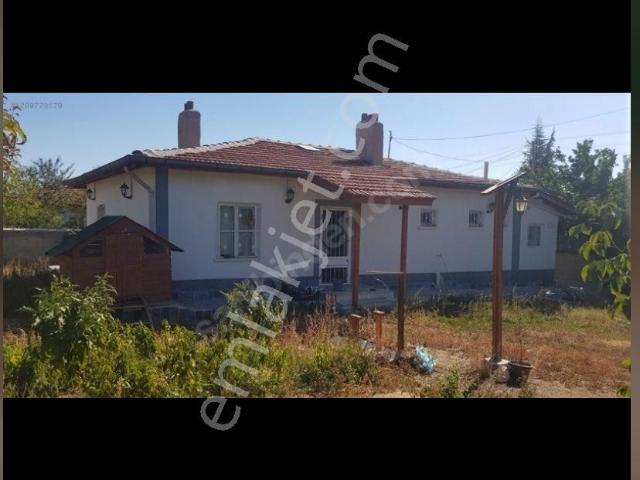 Bolvadin içerisinde satılık Köy evi