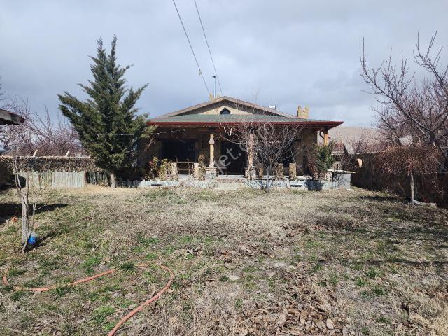 Niğde içerisinde satılık Villa