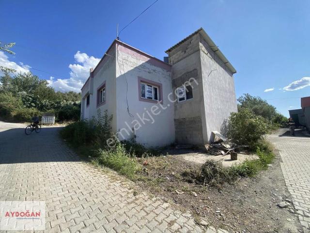 Osmaniye Merkez içerisinde satılık Villa