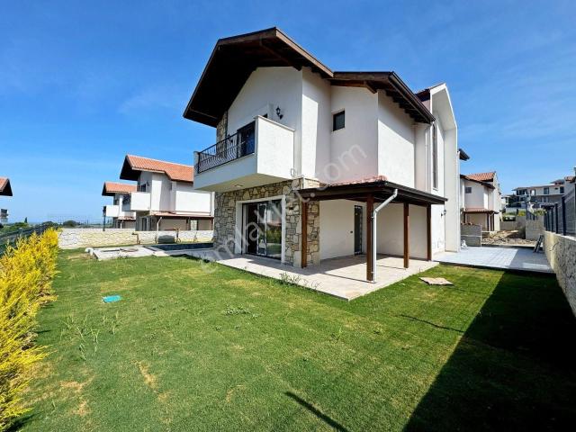 Kuşadasi, Aydin içerisinde satılık Villa