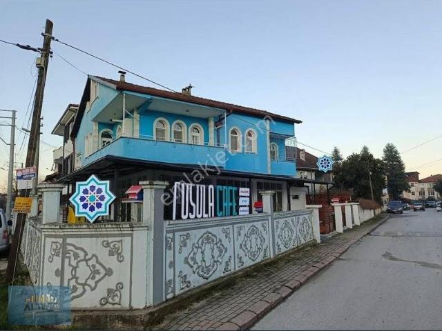 Hastane Mahallesi, Akyazı içerisinde satılık Villa