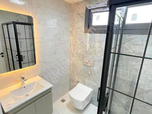 Sariçam içerisinde satılık Villa