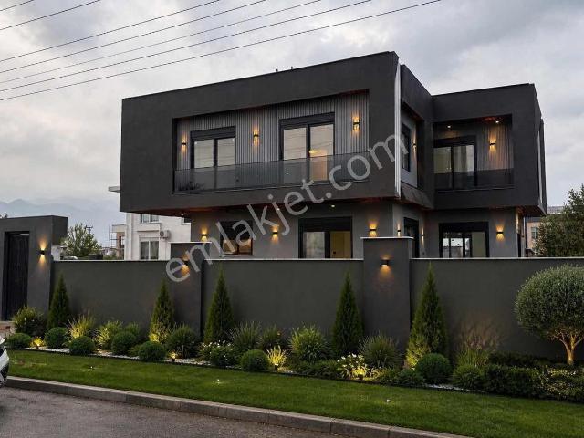Döşemealti, Antalya içerisinde satılık Villa