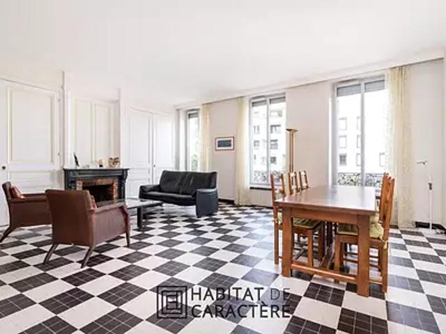 Appartement vente à Sathonay-Camp, Rhône