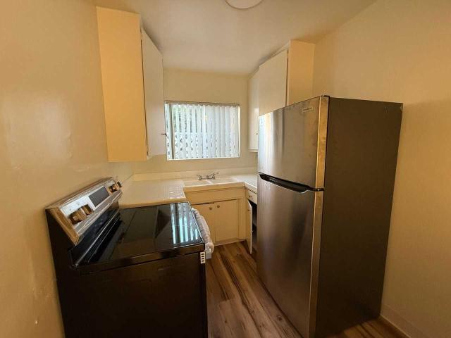 Apartment for rent in Van Nuys Neighborhood Council District, Canoga Park