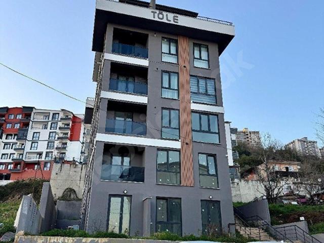 İzmit, Kocaeli içerisinde satılık mülk