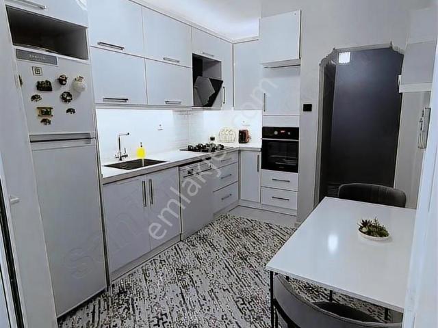 Karabağlar, İzmir içerisinde satılık mülk