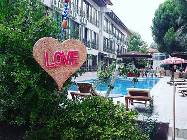 Denizli içerisinde satılık Turistik Tesis
