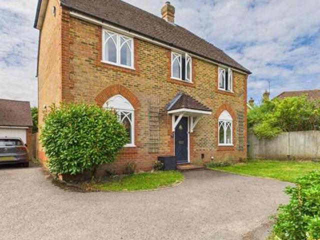 House for rent in Surrey