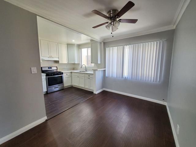 Apartment for rent in Canoga Park, California