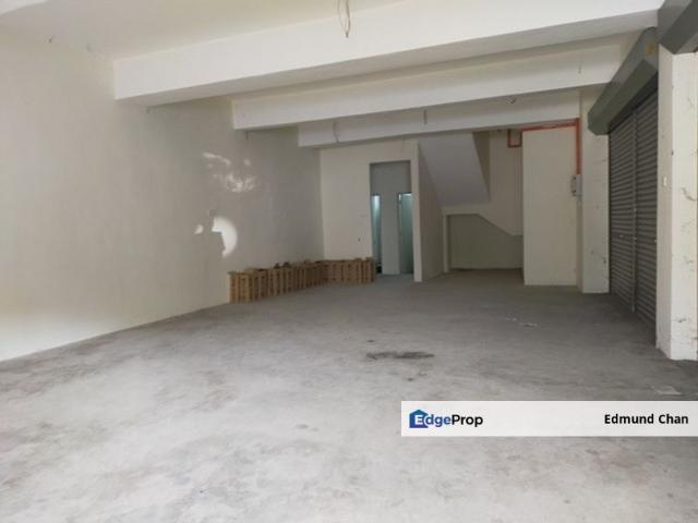Shop for sale in Petaling, Subang Jaya