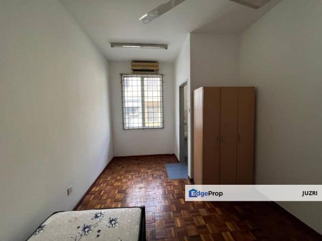 House for sale in Petaling, Damansara Damai