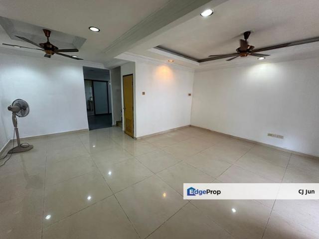 House for sale in Petaling, Damansara Damai