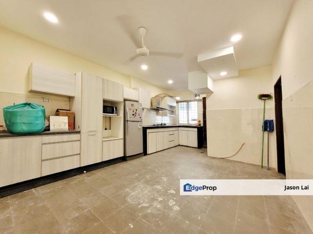 House for sale in Petaling, Damansara Damai