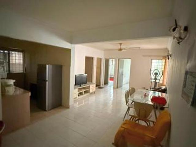 Flat for sale in Petaling, Damansara Damai