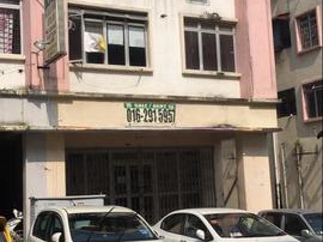 Flat for sale in Petaling, Damansara Damai