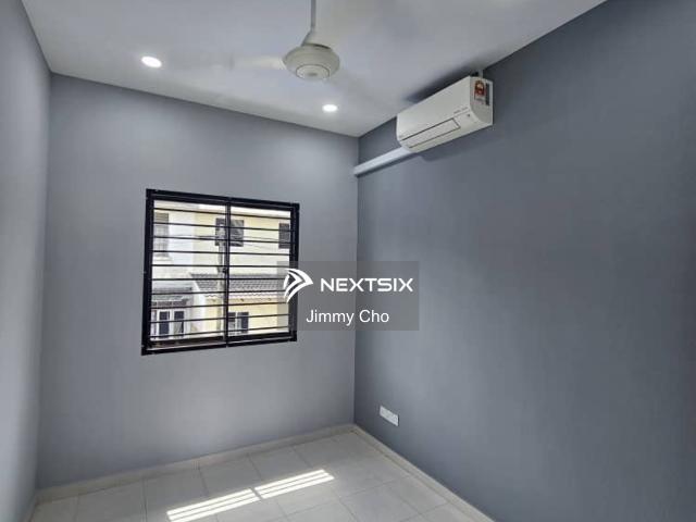 Residential House for sale in Malaka