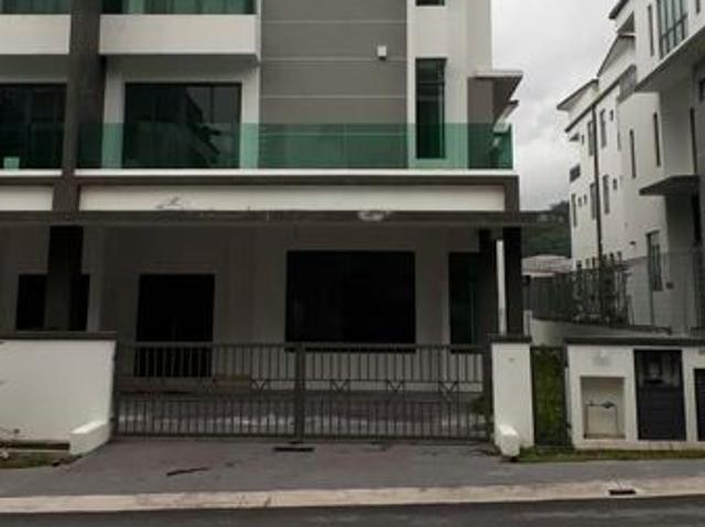 House for rent in Kajang, Langat