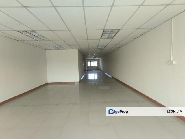 Shop for rent in Kajang, Langat
