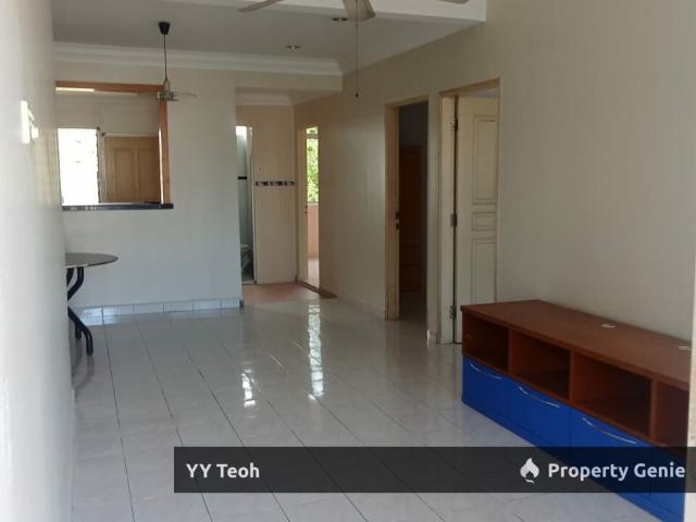 Apartment for sale in Malaka