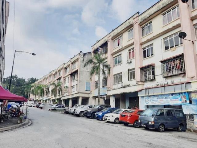 Flat for sale in Petaling, Damansara Damai