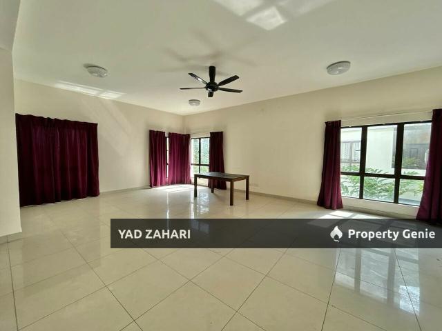 Bungalow for sale in Kajang, Langat