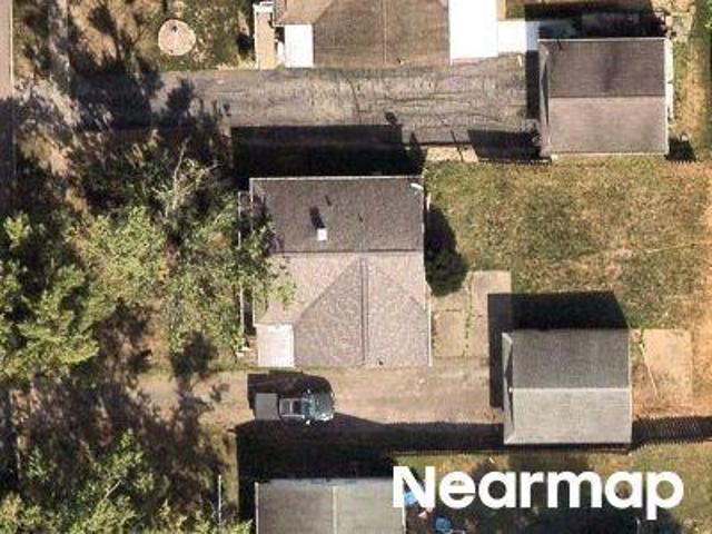 House for sale in Hubbard, Ohio