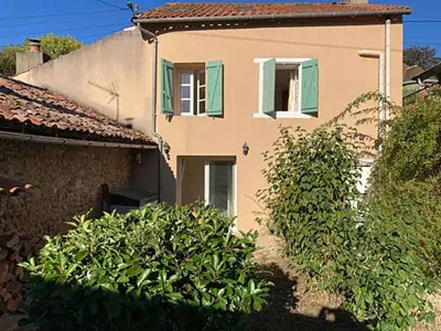 Maison vente à Montmorillon, Saulgé