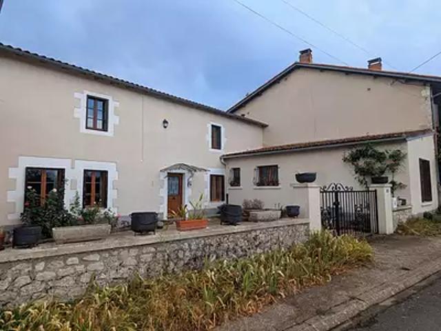 Maison vente à Montmorillon, Saulgé