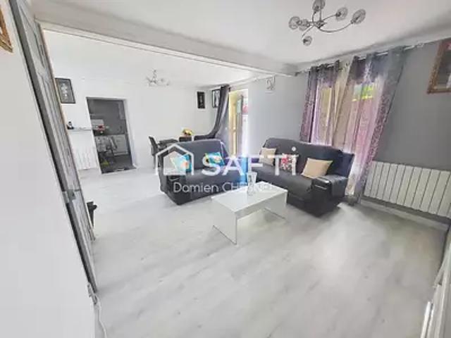 Maison vente à Saint-Amand-Montrond, Saulzais-le-potier