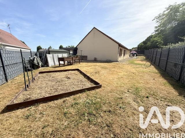 Maison vente à Saint-Amand-Montrond, Saulzais-le-potier