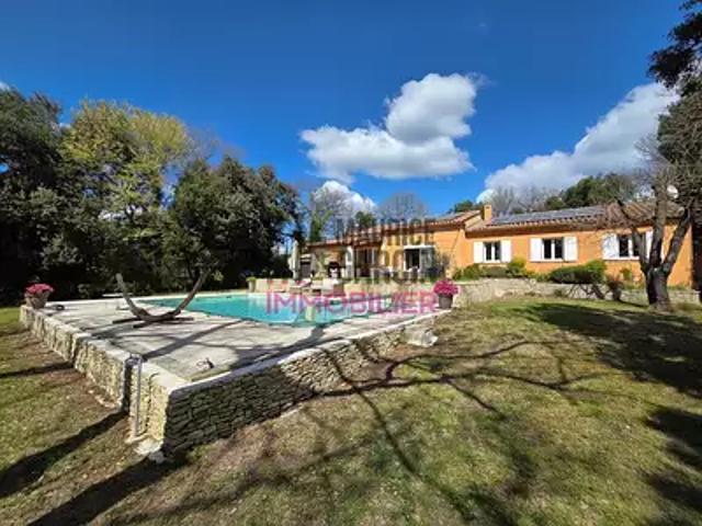 Maison vente à Avignon, Saumane-de-vaucluse