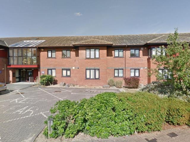 Apartment for rent in Queens Park, Bedford