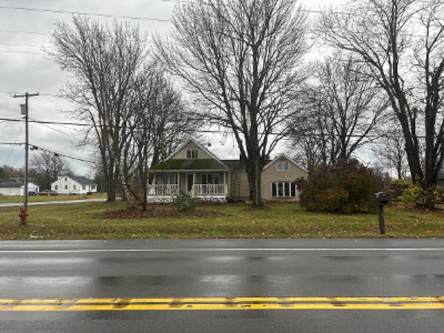 House for sale in Niagara, New York
