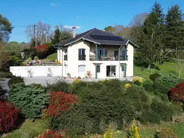 Maison vente à Oloron-Sainte-Marie, Sauveterre-de-béarn