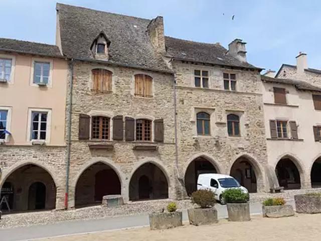 Maison vente à Villefranche-de-Rouergue, Sauveterre-de-rouergue