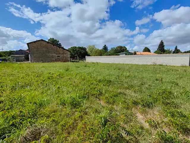 Terrain vente à Niort, Sauzé-vaussais